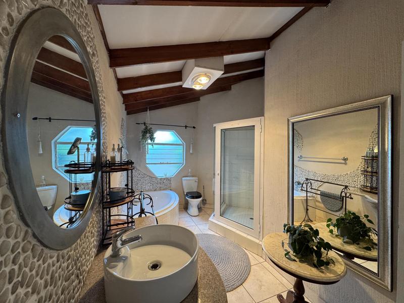 7 Bedroom Property for Sale in Zwartkop Gauteng