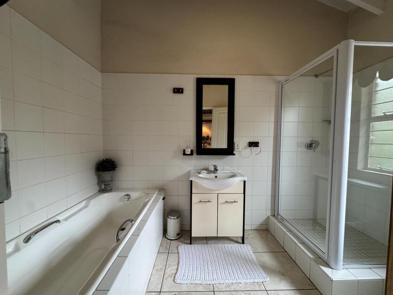 7 Bedroom Property for Sale in Zwartkop Gauteng