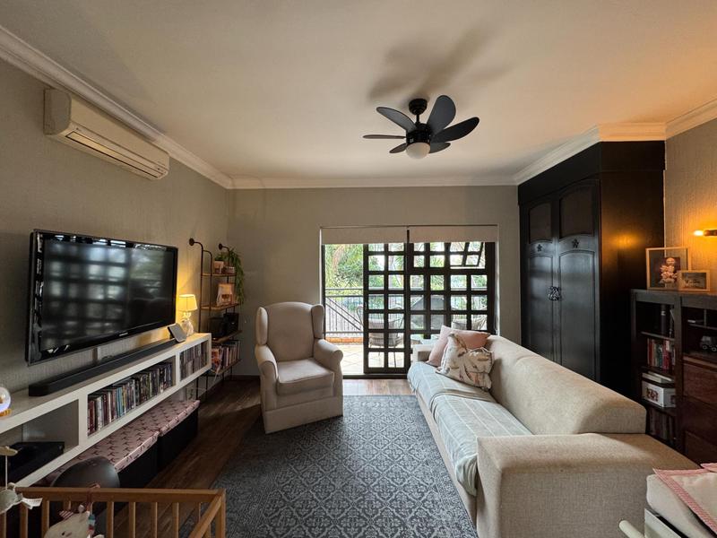 7 Bedroom Property for Sale in Zwartkop Gauteng