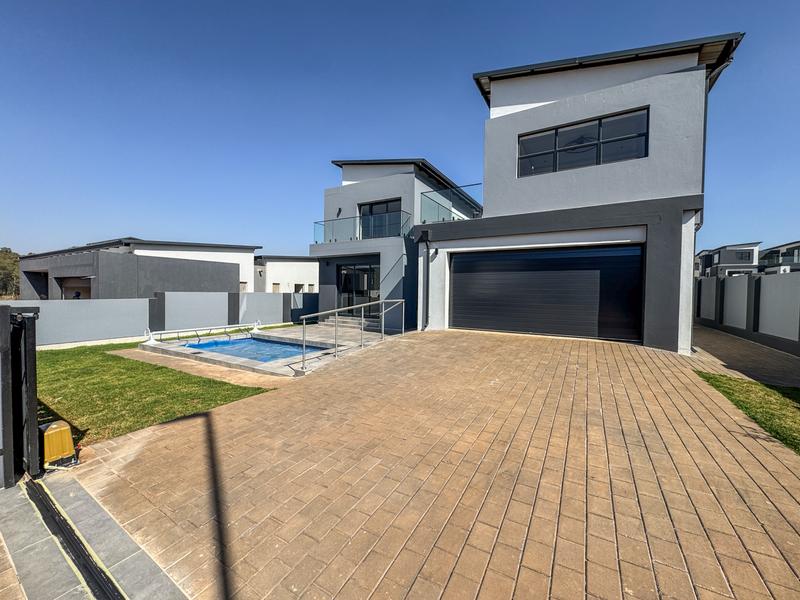 4 Bedroom Property for Sale in Fountainbrook Estate Gauteng