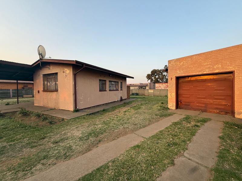 3 Bedroom Property for Sale in Vanderbijlpark CW 4 Gauteng