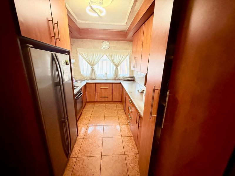 3 Bedroom Property for Sale in Vanderbijlpark CW 4 Gauteng
