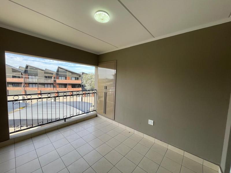 To Let 2 Bedroom Property for Rent in Broadacres Gauteng