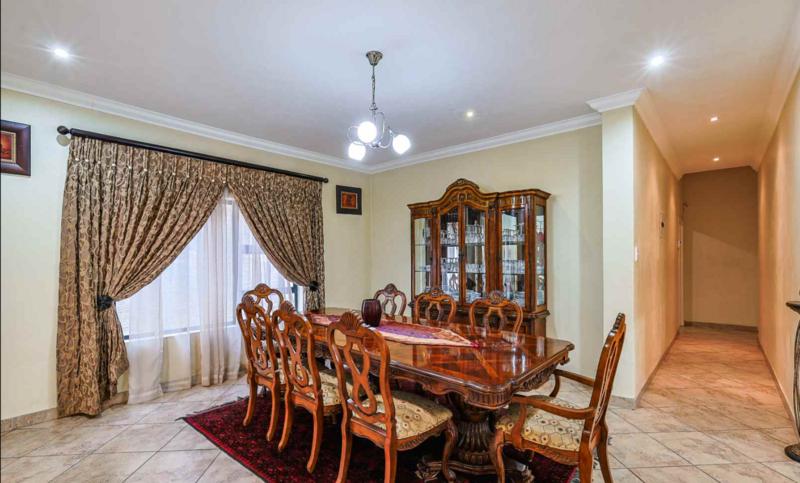 4 Bedroom Property for Sale in Waterkloof Ridge Gauteng