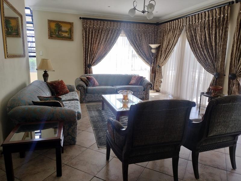 4 Bedroom Property for Sale in Waterkloof Ridge Gauteng