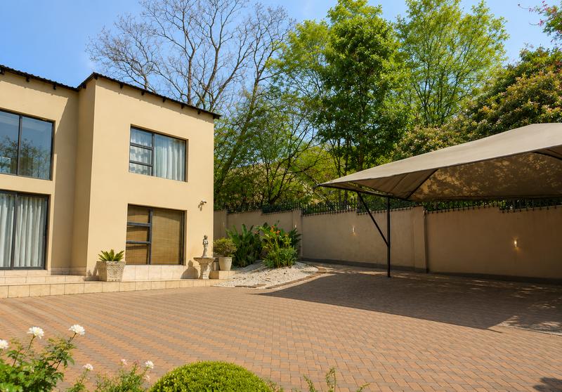 4 Bedroom Property for Sale in Waterkloof Ridge Gauteng