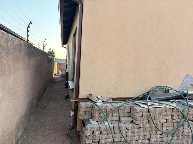 To Let 3 Bedroom Property for Rent in Soshanguve VV Gauteng