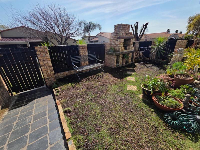 2 Bedroom Property for Sale in Elspark Gauteng