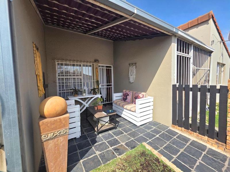 2 Bedroom Property for Sale in Elspark Gauteng