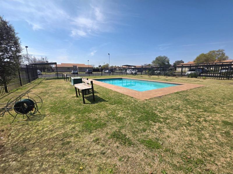 2 Bedroom Property for Sale in Elspark Gauteng
