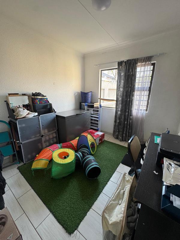 To Let 2 Bedroom Property for Rent in Buccleuch Gauteng