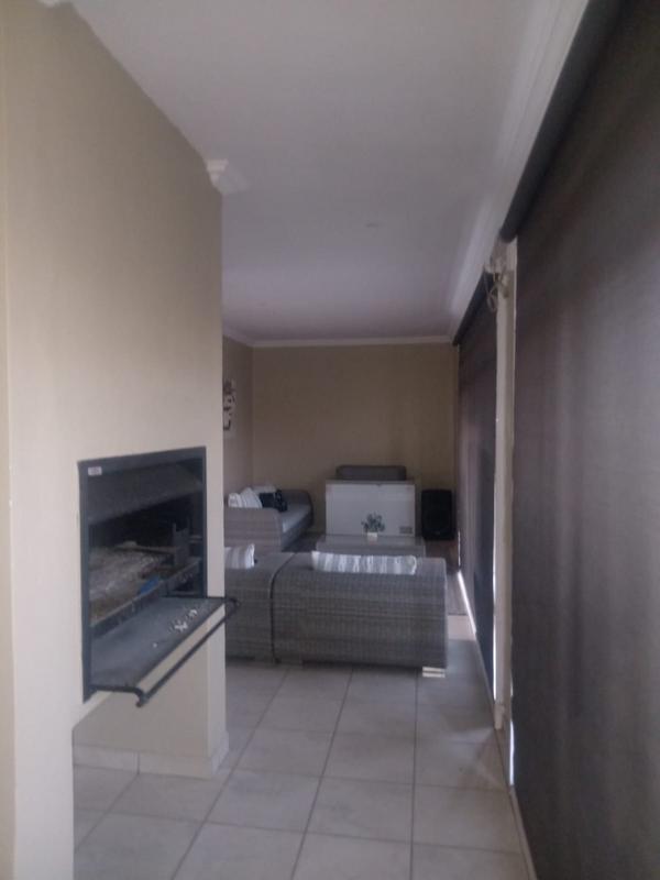 4 Bedroom Property for Sale in Three Rivers East Gauteng