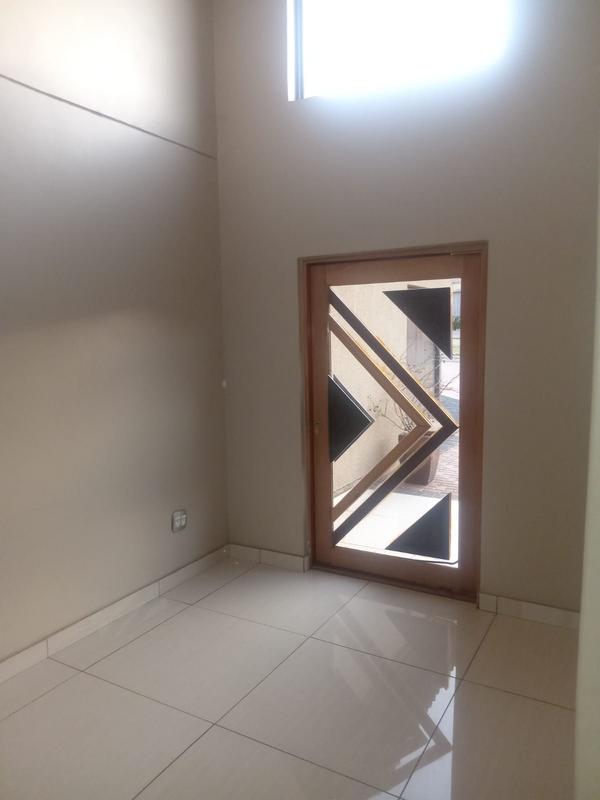 4 Bedroom Property for Sale in Three Rivers East Gauteng