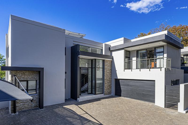 To Let 4 Bedroom Property for Rent in Bryanston Gauteng