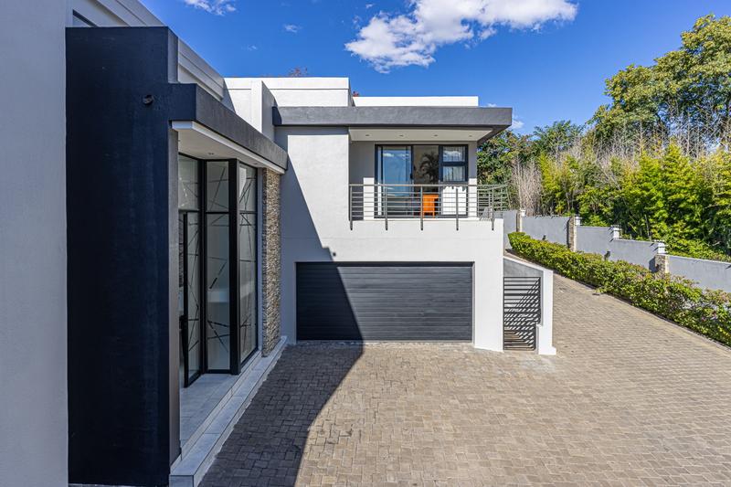 To Let 4 Bedroom Property for Rent in Bryanston Gauteng