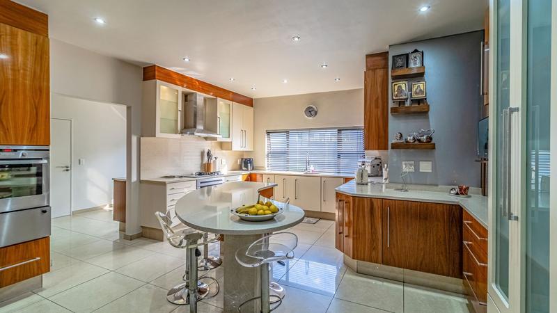 4 Bedroom Property for Sale in Dowerglen Ext 5 Gauteng