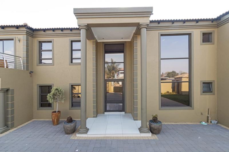 4 Bedroom Property for Sale in Birch Acres Gauteng