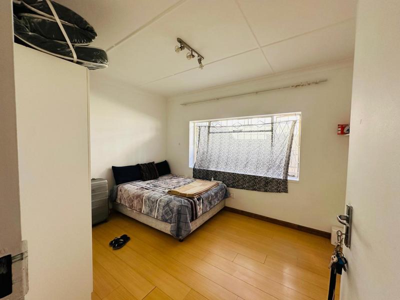 7 Bedroom Property for Sale in Fairwood Gauteng