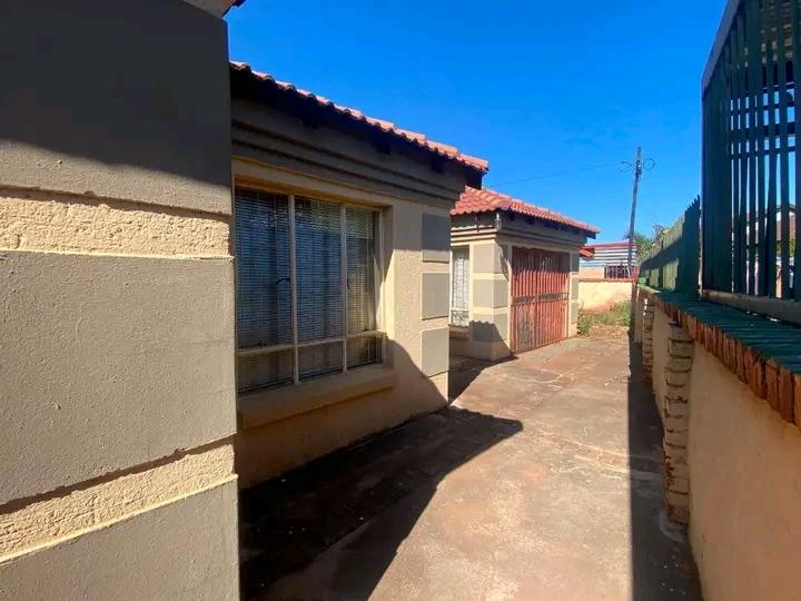 3 Bedroom Property for Sale in Mofolo South Gauteng