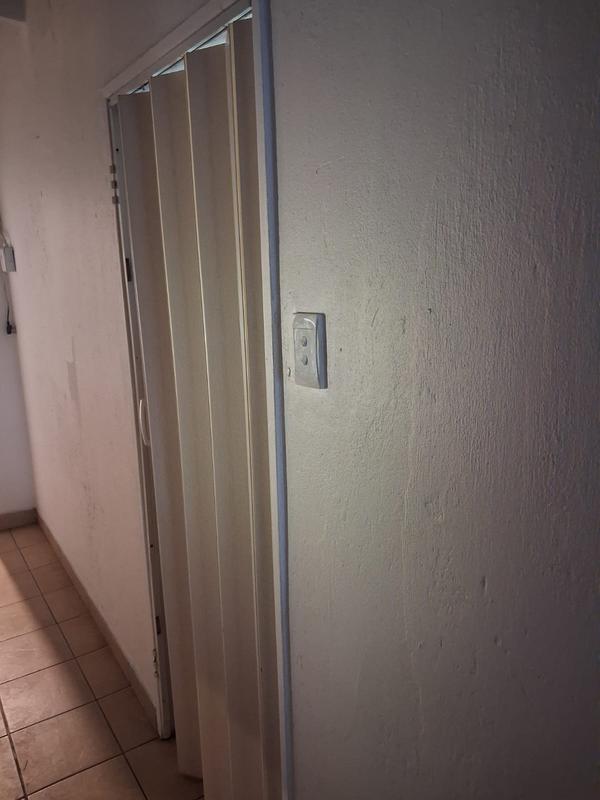 1 Bedroom Property for Sale in Elspark Gauteng