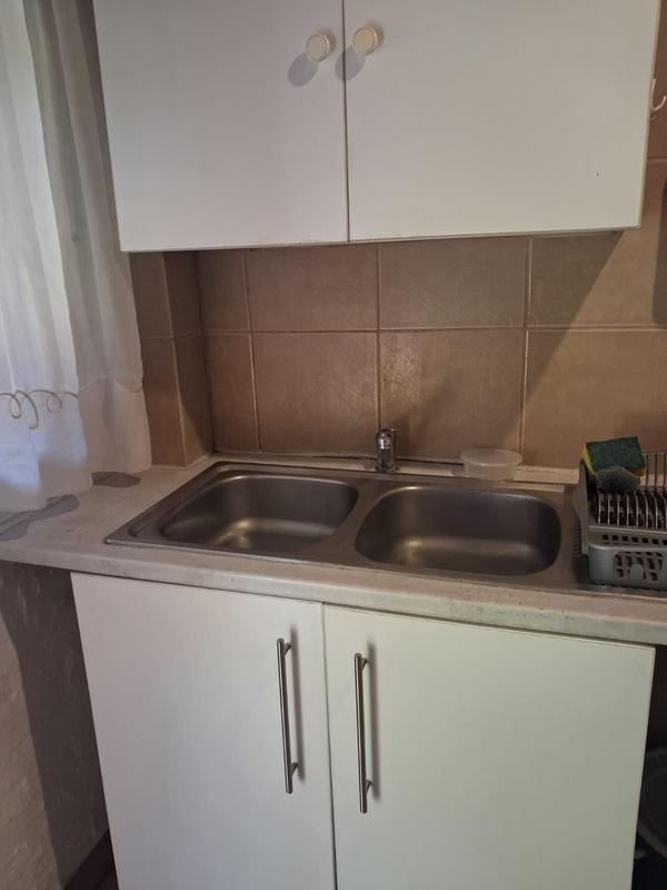 1 Bedroom Property for Sale in Elspark Gauteng