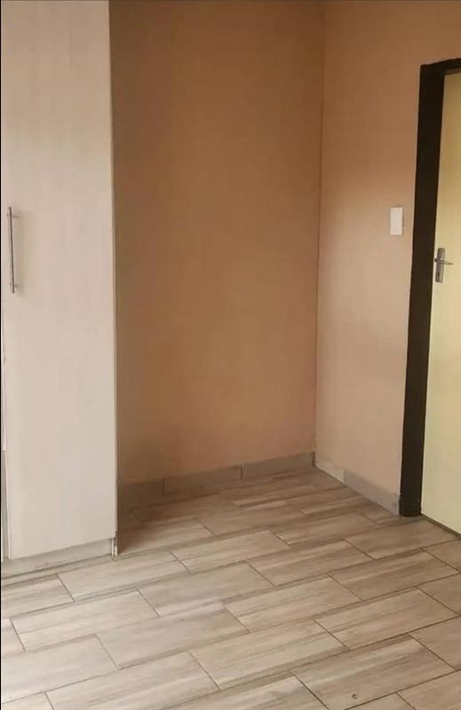 1 Bedroom Property for Sale in Birch Acres Gauteng