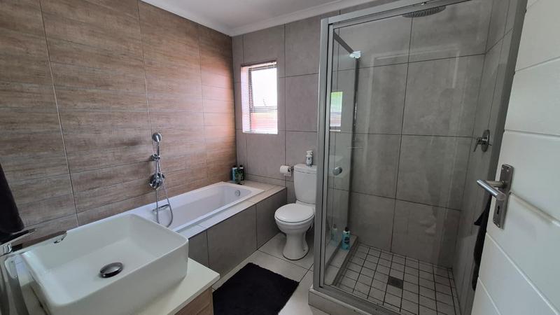 2 Bedroom Property for Sale in Irene Gauteng