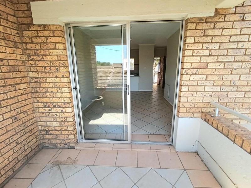 To Let 2 Bedroom Property for Rent in Monavoni Gauteng