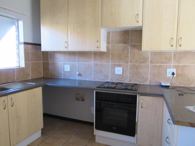 To Let 2 Bedroom Property for Rent in Equestria Gauteng