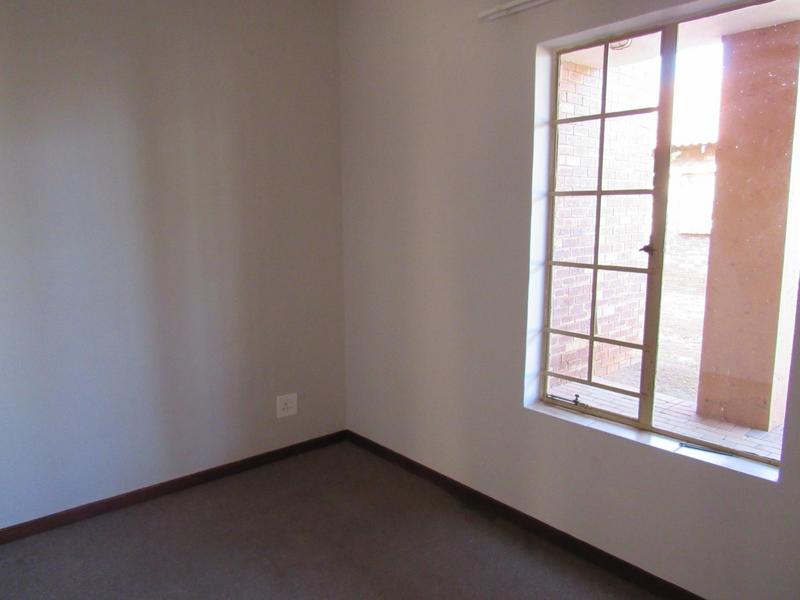 To Let 2 Bedroom Property for Rent in Equestria Gauteng