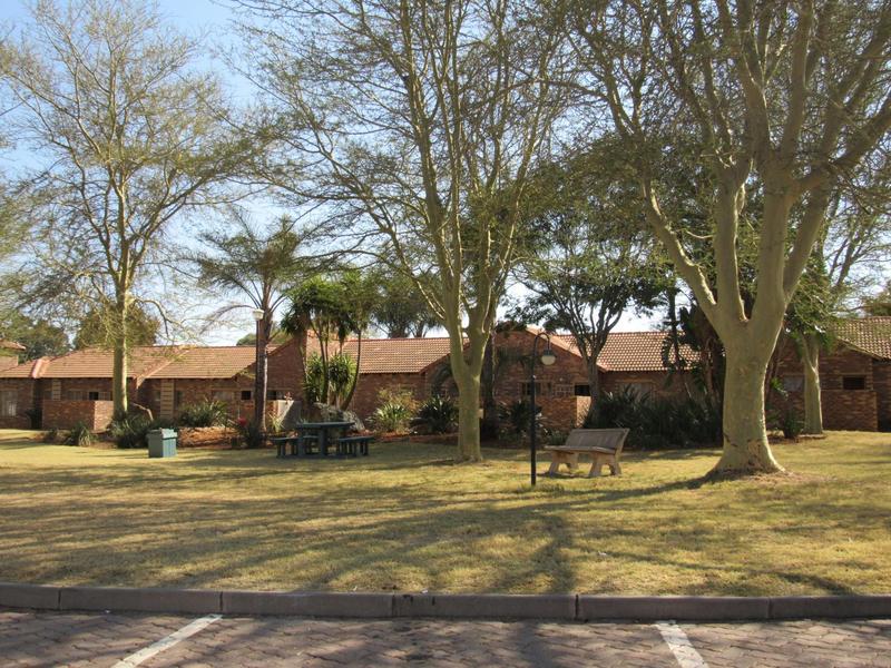 To Let 2 Bedroom Property for Rent in Equestria Gauteng