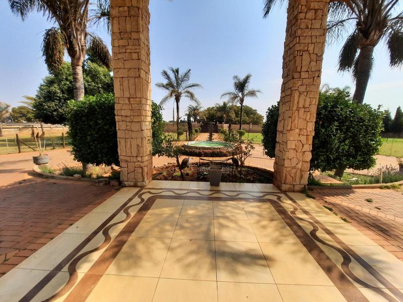 To Let 4 Bedroom Property for Rent in Rietvlei View Gauteng
