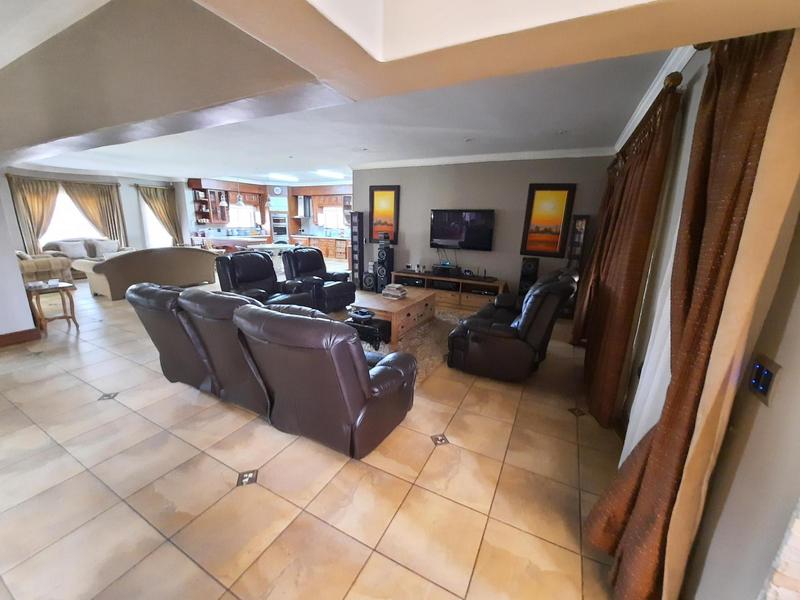 To Let 4 Bedroom Property for Rent in Rietvlei View Gauteng