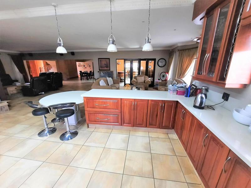 To Let 4 Bedroom Property for Rent in Rietvlei View Gauteng