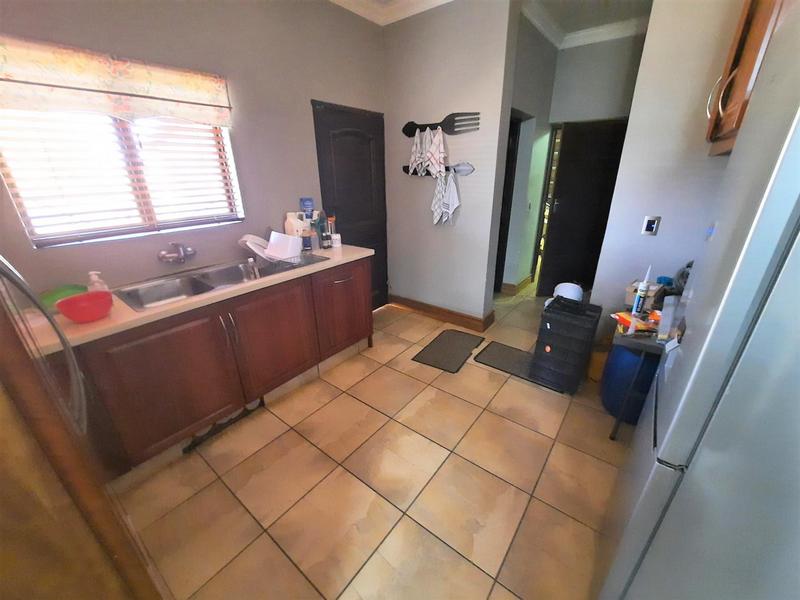 To Let 4 Bedroom Property for Rent in Rietvlei View Gauteng
