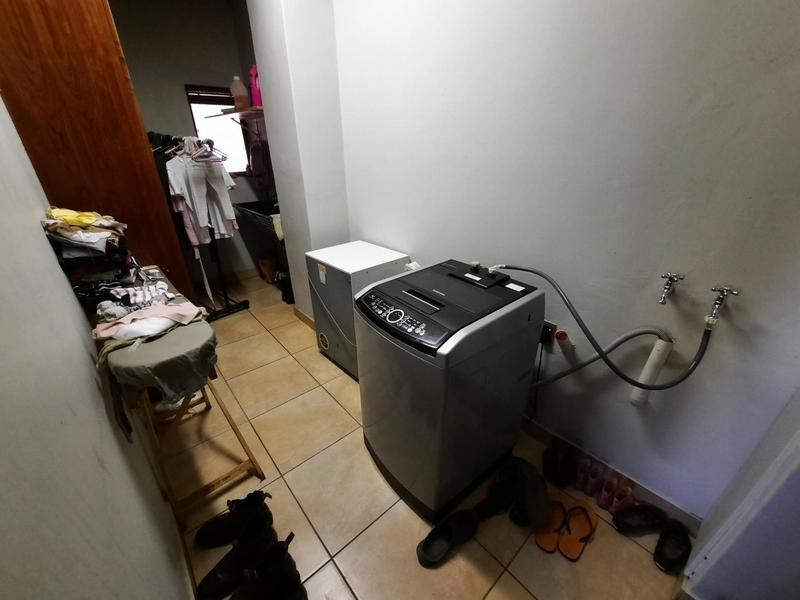To Let 4 Bedroom Property for Rent in Rietvlei View Gauteng