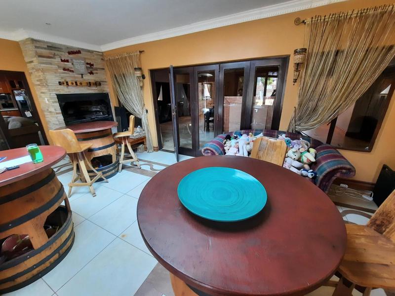 To Let 4 Bedroom Property for Rent in Rietvlei View Gauteng