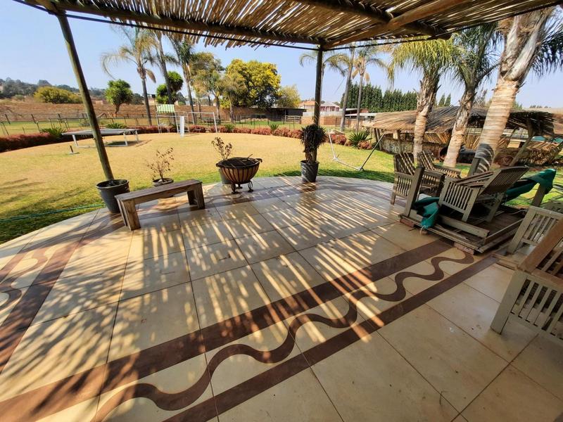 To Let 4 Bedroom Property for Rent in Rietvlei View Gauteng