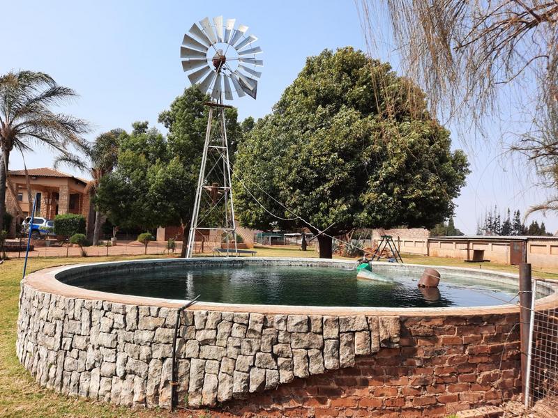 To Let 4 Bedroom Property for Rent in Rietvlei View Gauteng
