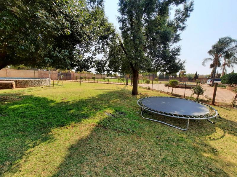 To Let 4 Bedroom Property for Rent in Rietvlei View Gauteng