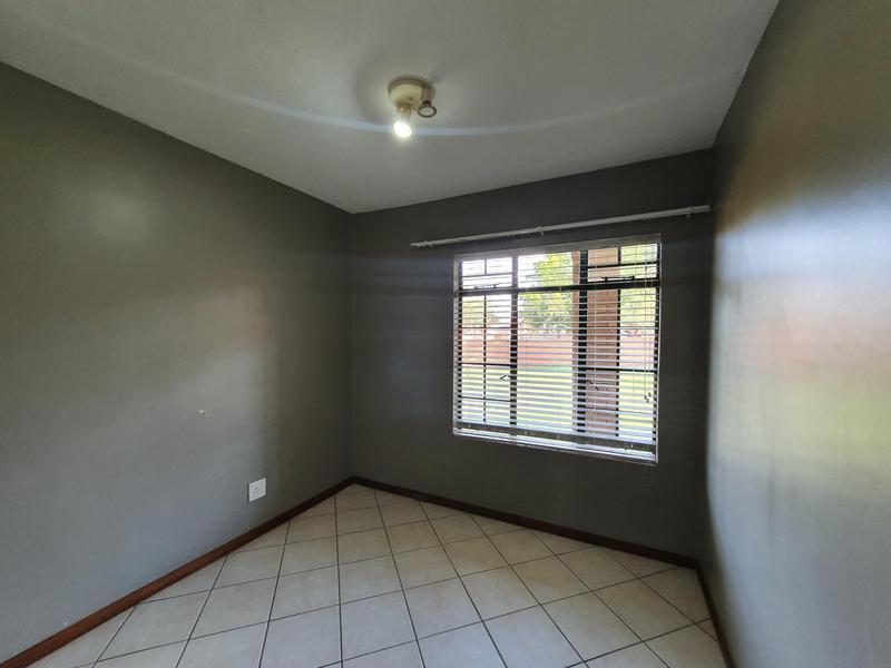 To Let 2 Bedroom Property for Rent in Mooikloof Ridge Gauteng