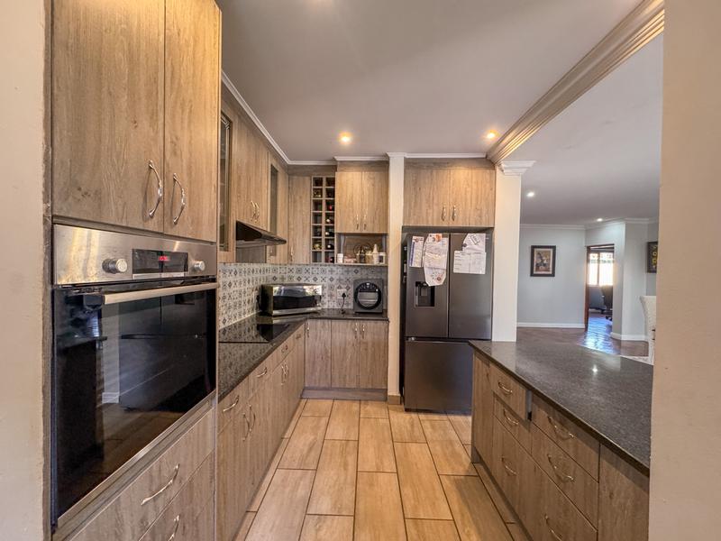 4 Bedroom Property for Sale in Highveld Gauteng