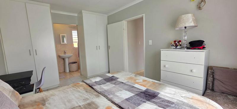 3 Bedroom Property for Sale in Wilgeheuwel Gauteng