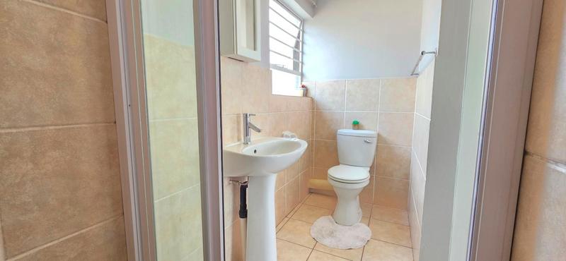 3 Bedroom Property for Sale in Wilgeheuwel Gauteng