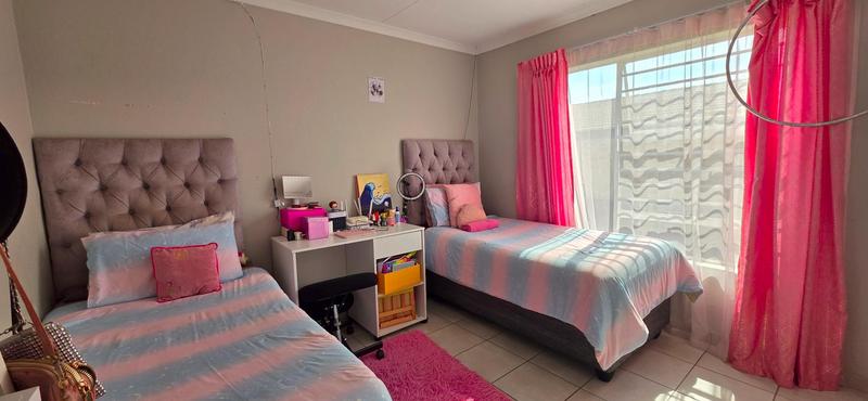 3 Bedroom Property for Sale in Wilgeheuwel Gauteng