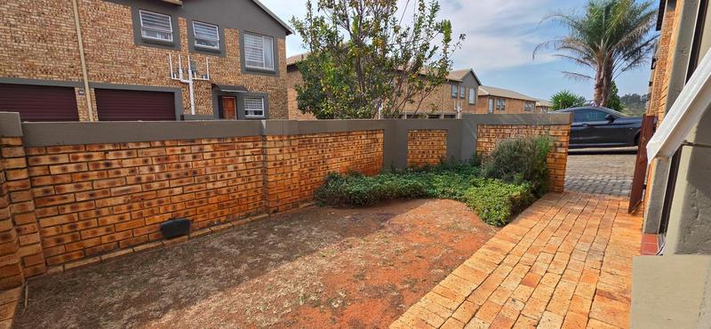 3 Bedroom Property for Sale in Wilgeheuwel Gauteng