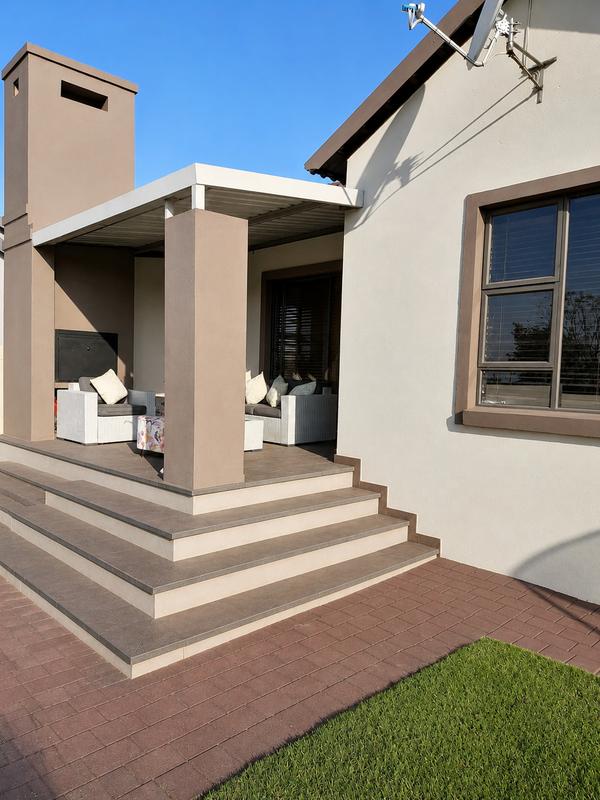 3 Bedroom Property for Sale in Thatchfield Gauteng