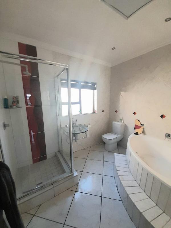 3 Bedroom Property for Sale in Thatchfield Gauteng