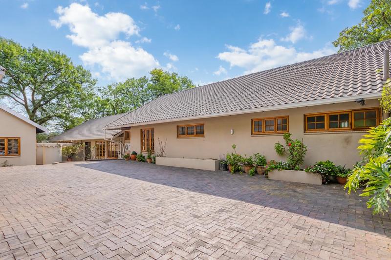 5 Bedroom Property for Sale in Bryanston Gauteng