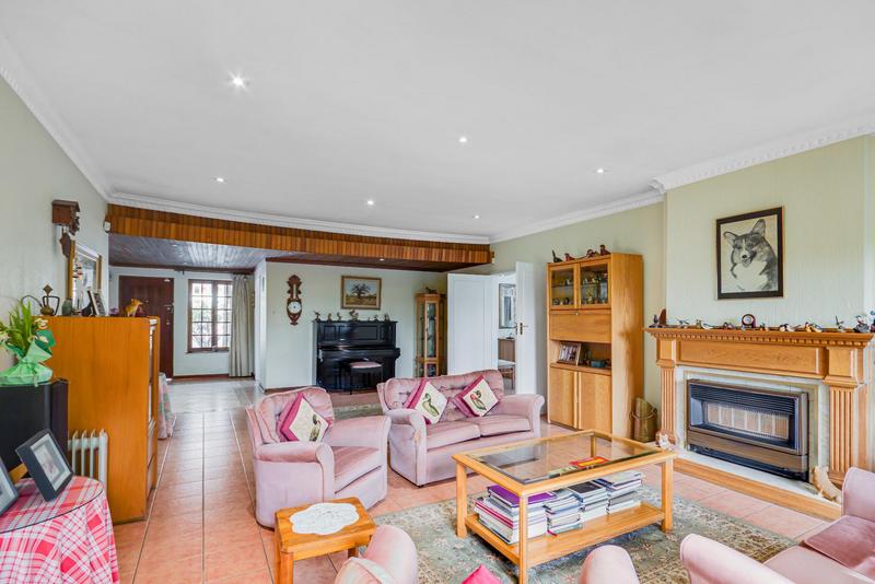 5 Bedroom Property for Sale in Bryanston Gauteng